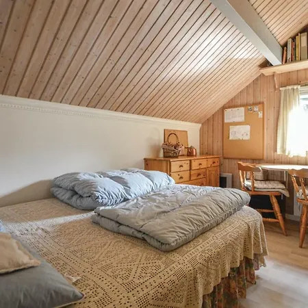 Сasa de vacaciones Two-bedroom In *